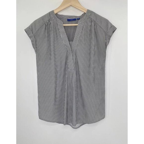 Apt. 9 Women’s Gray Pinstriped Cap Sleeve Blouse Size XS, Nautical, Lightweight - Picture 1 of 8